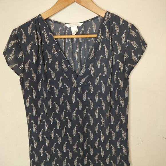 H&M Giraffe Print Top Short Sleeve V Neck Blouse - Picture 2 of 9